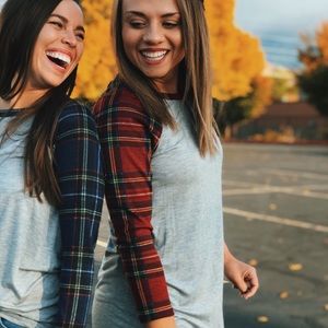 Plaid sleeve comfy baseball tee!